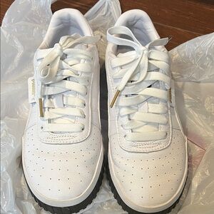 Women’s Puma Sneakers